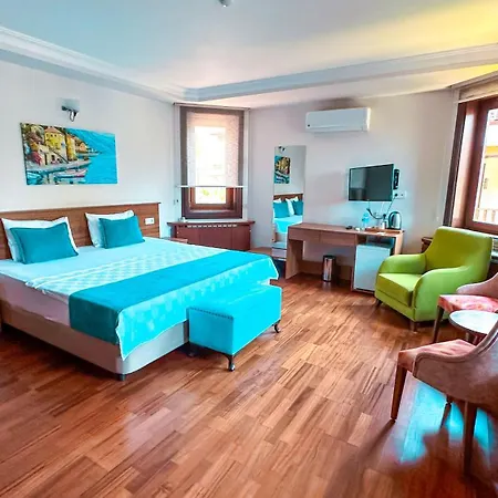 מלון Iskelem 4*